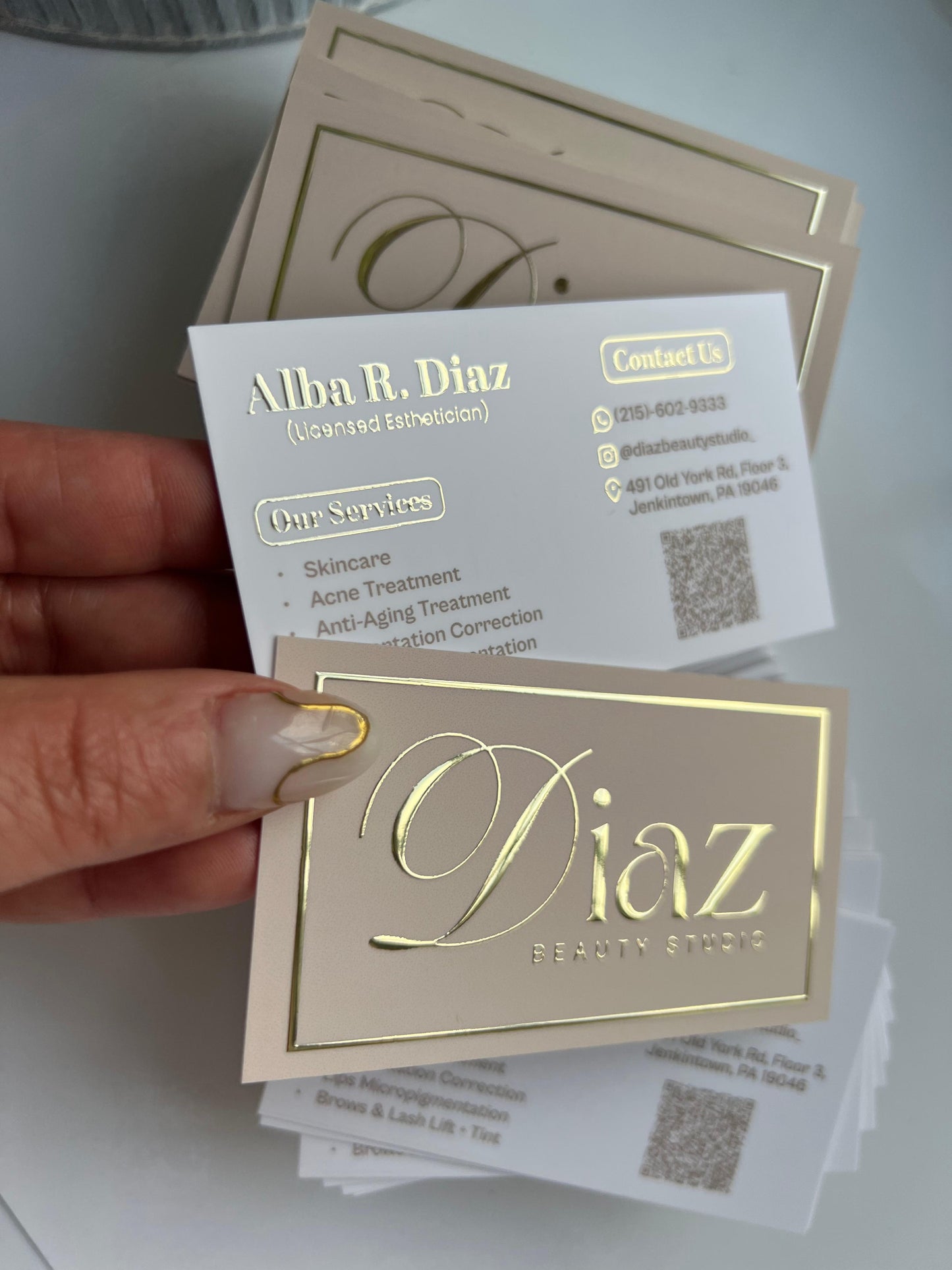 Raised Foil 3D + Soft Touch Effect business cards